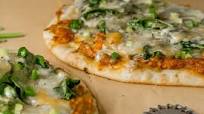 Tikka Masala Pizza on Naan Bread Tikka Masala Pizza on Naan Bread