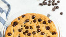 Easy Cookie Cake (& More Dessert Recipes) Easy Cookie Cake (& More Dessert Recipes)
