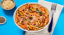 Chicken Sausage Gemelli Bolognese with Zucchini and Parmesan Chicken Sausage Gemelli Bolognese with Zucchini and Parmesan
