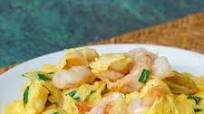 Cantonese Scrambled Eggs & Shrimp (滑蛋蝦仁) Cantonese Scrambled Eggs & Shrimp (滑蛋蝦仁)