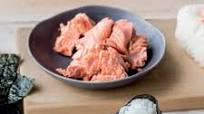 Rice Balls With Salmon Filling (Onigiri) Rice Balls With Salmon Filling (Onigiri)