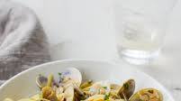 Linguine with Clams Linguine with Clams