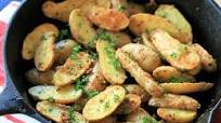 Roasted Garlic-Parmesan Fingerling Potatoes Roasted Garlic-Parmesan Fingerling Potatoes