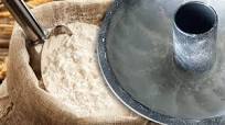 How to Flour a Bundt Pan {How to Grease a Bundt Pan} How to Flour a Bundt Pan {How to Grease a Bundt Pan}