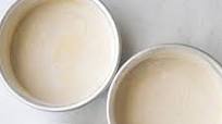 5 Baking Paper Substitutes: Cake Pan Grease 5 Baking Paper Substitutes: Cake Pan Grease