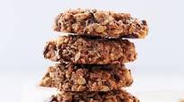 Pecan, Oat, and Dark-Chocolate-Chunk Cookies Pecan, Oat, and Dark-Chocolate-Chunk Cookies