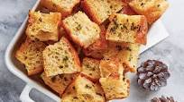 Crotones clásicos para acompañar cremas y ensaladas Crotones clásicos para acompañar cremas y ensaladas