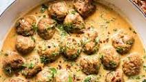Turkey Meatballs in a Creamy Red Curry Sauce Turkey Meatballs in a Creamy Red Curry Sauce