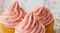 Fresh Strawberry Buttercream Frosting Fresh Strawberry Buttercream Frosting