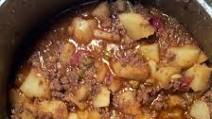 Carne Guisada Con Papas (Meat & Potatoes) Carne Guisada Con Papas (Meat & Potatoes)