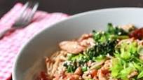 CHICKEN STIR FRY EGG NOODLES CHICKEN STIR FRY EGG NOODLES
