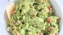 Best Ever Guacamole + How To Keep Guacamole From Turning Brown Best Ever Guacamole + How To Keep Guacamole From Turning Brown