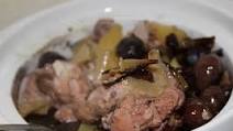 How to Prepare Homemade Chicken Stew with Chestnuts and Potatoes in Slow Cooker How to Prepare Homemade Chicken Stew with Chestnuts and Potatoes in Slow Cooker