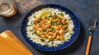Cari aux épinards et au paneer avec riz basmati parfumé à la coriandre Cari aux épinards et au paneer avec riz basmati parfumé à la coriandre