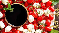 Caprese Christmas Wreath Caprese Christmas Wreath