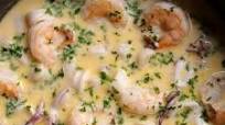Mixed seafood in a creamy garlic wine sauce {Mariscos al ajillo} Mixed seafood in a creamy garlic wine sauce {Mariscos al ajillo}