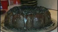 Oreo Cookie Fudge Bundt Cake! Oreo Cookie Fudge Bundt Cake!
