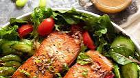 Salmon Salad with Asian Ginger Sesame Dressing Salmon Salad with Asian Ginger Sesame Dressing