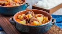 Mechadong Baka (Filipino Beef Mechado) Mechadong Baka (Filipino Beef Mechado)