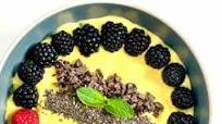 Mango Greek Yogurt Smoothie Bowl Mango Greek Yogurt Smoothie Bowl