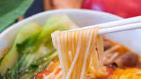 Tomato Egg Noodle Soup (番茄鸡蛋焖面) Tomato Egg Noodle Soup (番茄鸡蛋焖面)