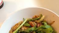 How to cook stir fried seafood with curry (thai dish) How to cook stir fried seafood with curry (thai dish)