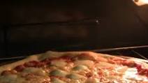 Homemade Pizza the Way the Italians Make It Homemade Pizza the Way the Italians Make It
