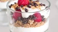 Chocolate Raspberry Yogurt Parfait Chocolate Raspberry Yogurt Parfait