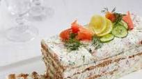 Võileivatort tzatziki ja külmsuitsulõhega Võileivatort tzatziki ja külmsuitsulõhega