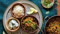 Turkey keema with peas and cucumber raita Turkey keema with peas and cucumber raita
