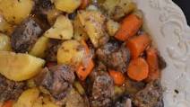Pan Roasted Lamb with Potatoes and Carrots Pan Roasted Lamb with Potatoes and Carrots