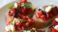 Bruschetta med tomat Bruschetta med tomat
