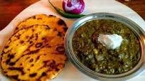 Sarson Ka Saag Aur Makki Ki Roti Recipe in Urdu Sarson Ka Saag Aur Makki Ki Roti Recipe in Urdu