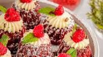 Mini Red Velvet Bundt Cakes Mini Red Velvet Bundt Cakes