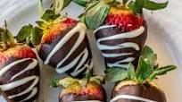 Easy Chocolate Covered Strawberries Easy Chocolate Covered Strawberries