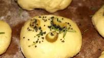 Focaccia de aceitunas y romero Focaccia de aceitunas y romero