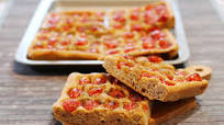 Focaccia integrale con lievito madre Focaccia integrale con lievito madre