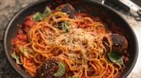 Spaghetti & Meatballs with Classic Marinara Spaghetti & Meatballs with Classic Marinara