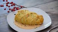 Chile relleno envuelto en hojaldre Chile relleno envuelto en hojaldre