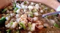 Pozole blanco de puerco, estilo Guerrero Pozole blanco de puerco, estilo Guerrero