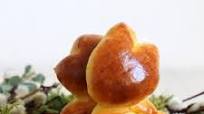 Easter Brioche Bunnies with Saffron Easter Brioche Bunnies with Saffron