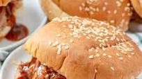 Crock Pot Pulled Pork (+Video) Crock Pot Pulled Pork (+Video)