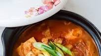 Kimchi Jjigae (Kimchi Stew) Kimchi Jjigae (Kimchi Stew)
