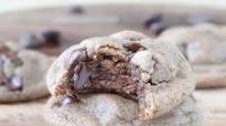 Soft Nutella Chocolate Chip Cookies Soft Nutella Chocolate Chip Cookies
