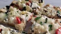 Greek Flatbread Pizza with Chicken Greek Flatbread Pizza with Chicken
