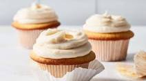 Ultra-Vanilla Cupcakes with Easy Vanilla Frosting Ultra-Vanilla Cupcakes with Easy Vanilla Frosting