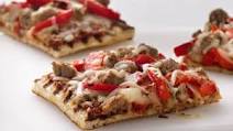 Skinny Grilled Sausage and Pepper Pizza Skinny Grilled Sausage and Pepper Pizza