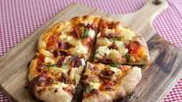Pizza with Pineapple, Jalapeno and Bacon Pizza with Pineapple, Jalapeno and Bacon