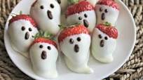 White Chocolate Strawberry Ghosts White Chocolate Strawberry Ghosts