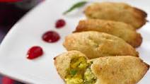 Bread Rolls with Potato stuffing, an Airfryer recipe Bread Rolls with Potato stuffing, an Airfryer recipe